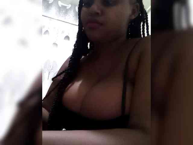 SweetBella-2 webcam