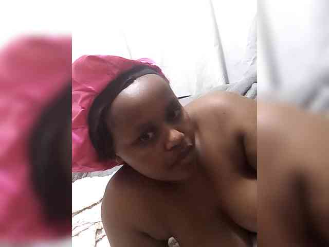 SweetBella-2 webcam