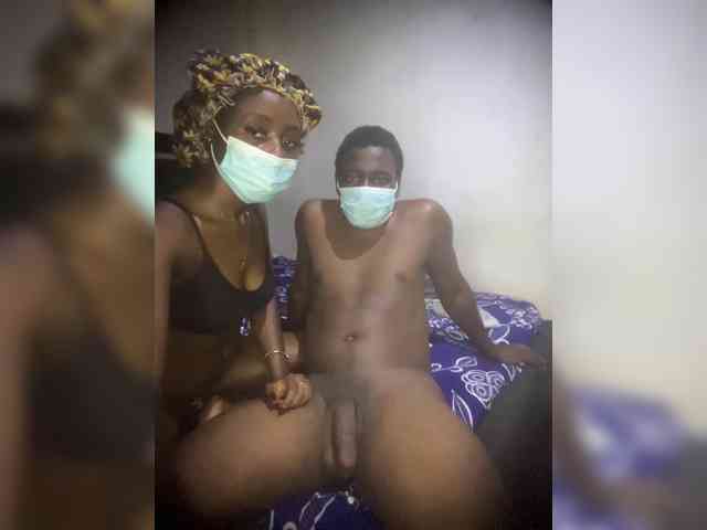 SlutttyDuo webcam