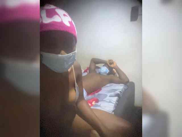 SlutttyDuo webcam
