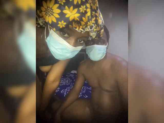 SlutttyDuo webcam