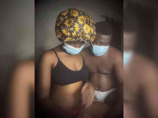 SlutttyDuo webcam