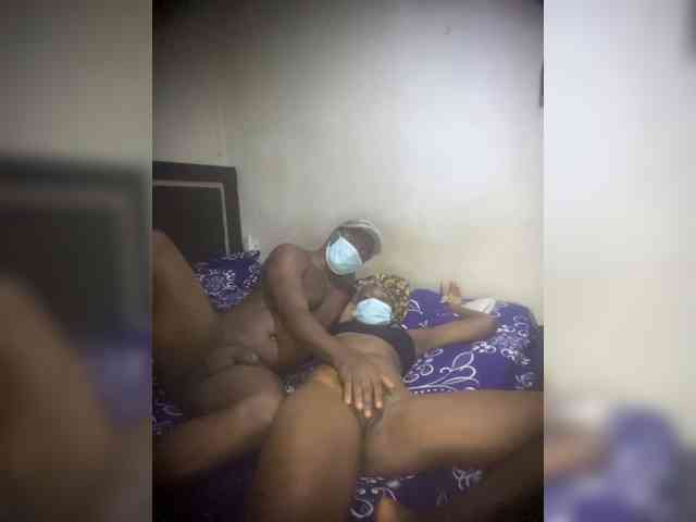slutttyduo's live room
