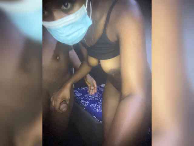 SlutttyDuo webcam