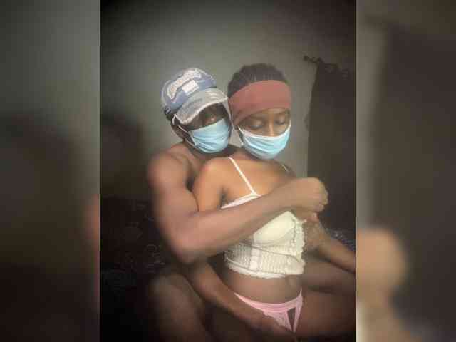SlutttyDuo webcam