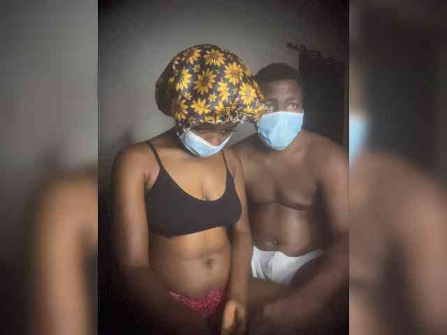 SlutttyDuo webcam