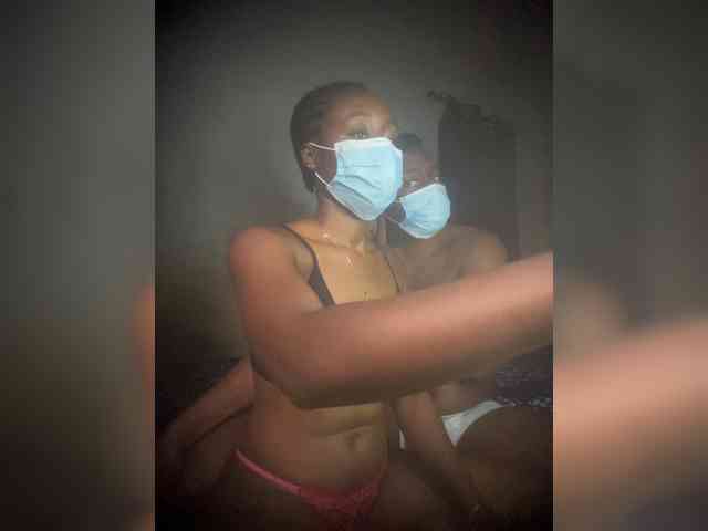 SlutttyDuo webcam