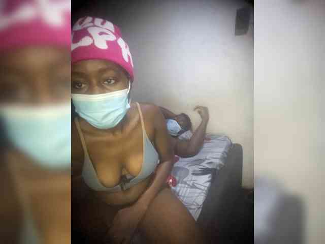 SlutttyDuo webcam