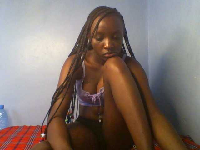 Evalyne live cam on BongaCams