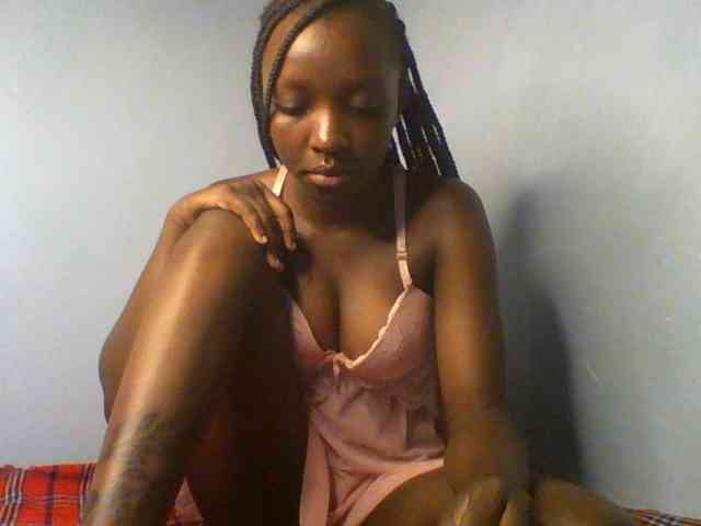 Model: Evalyne
