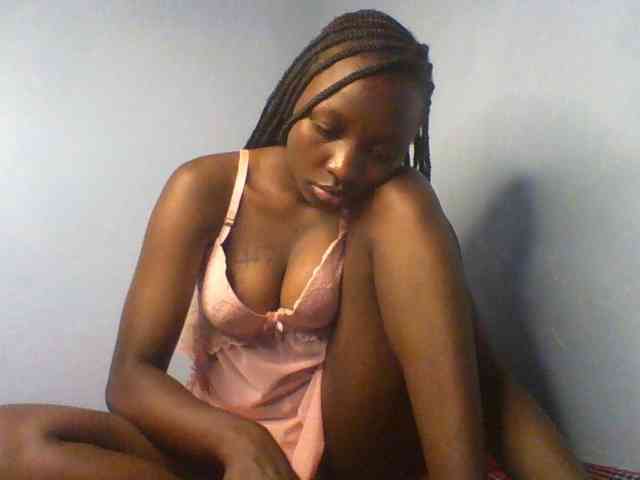 Model: Evalyne