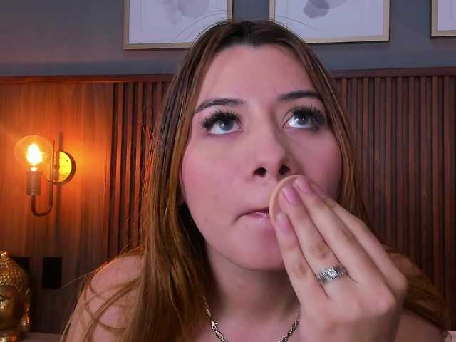Sarabloom4