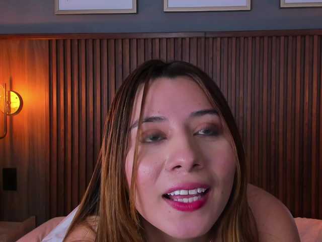 Sarabloom4