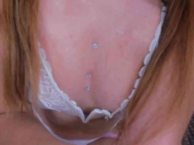 Sarabloom4 webcam