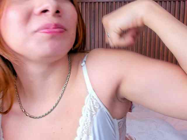 Sarabloom4