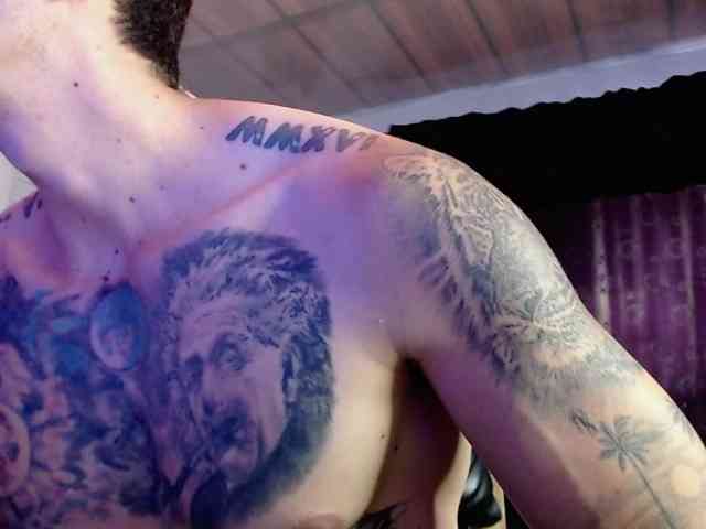 Adamtattoo