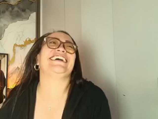 ANGELIKSALAZAR
