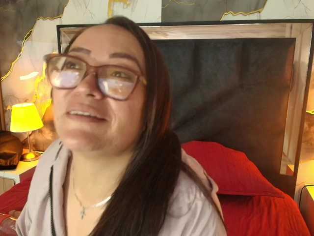 ANGELIKSALAZAR