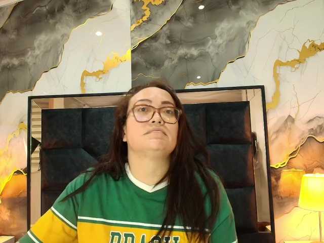 ANGELIKSALAZAR