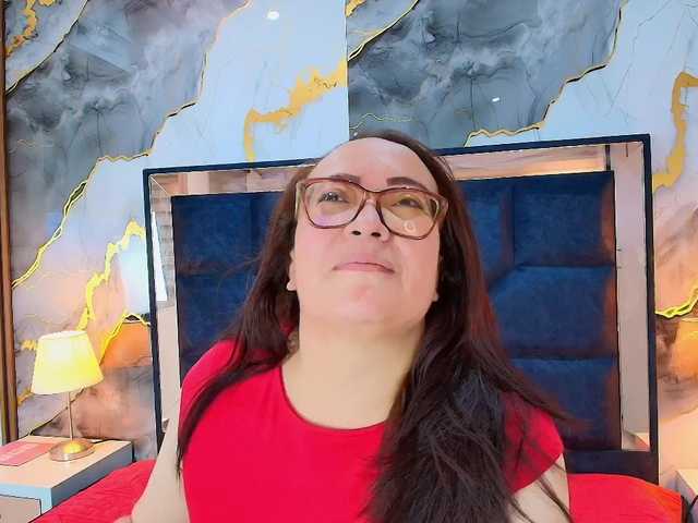 ANGELIKSALAZAR