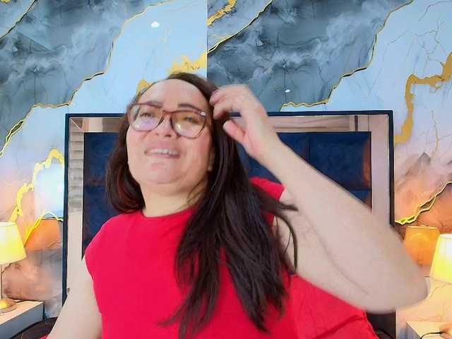 ANGELIKSALAZAR