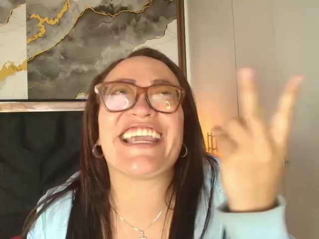 ANGELIKSALAZAR