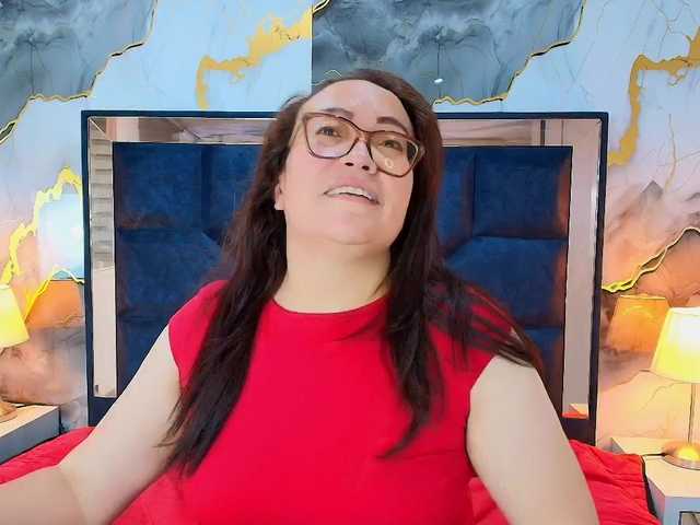 ANGELIKSALAZAR
