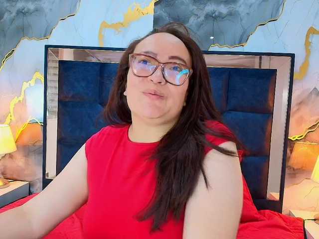 ANGELIKSALAZAR