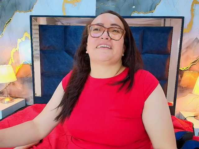 ANGELIKSALAZAR