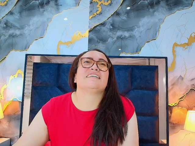 ANGELIKSALAZAR