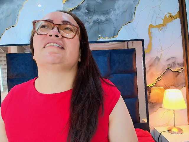 ANGELIKSALAZAR