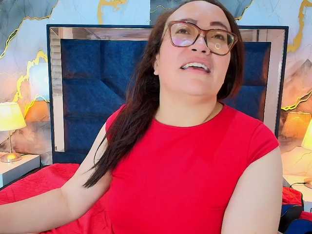 ANGELIKSALAZAR