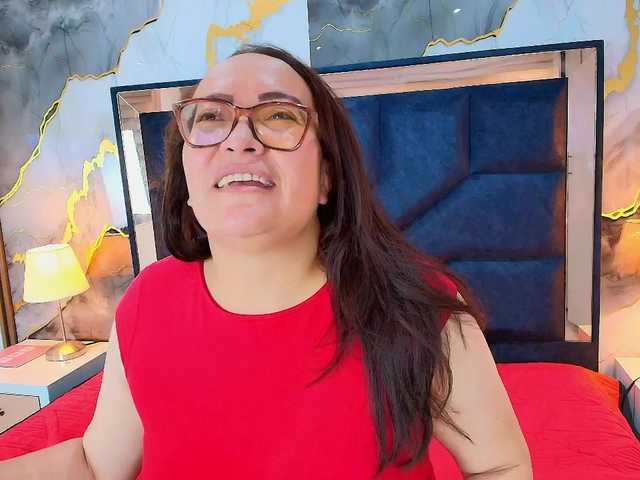 ANGELIKSALAZAR