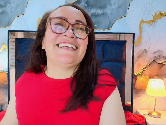 ANGELIKSALAZAR