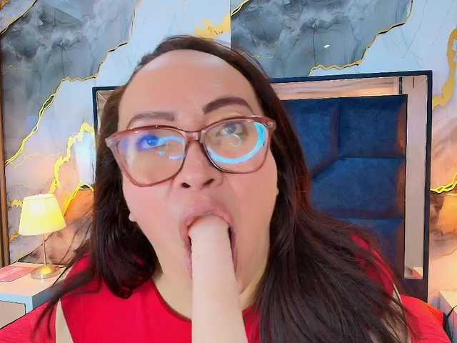 ANGELIKSALAZAR