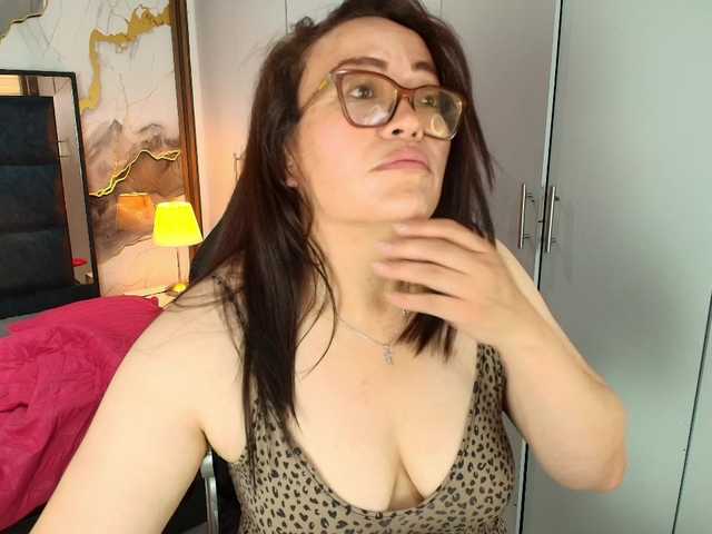 ANGELIKSALAZAR