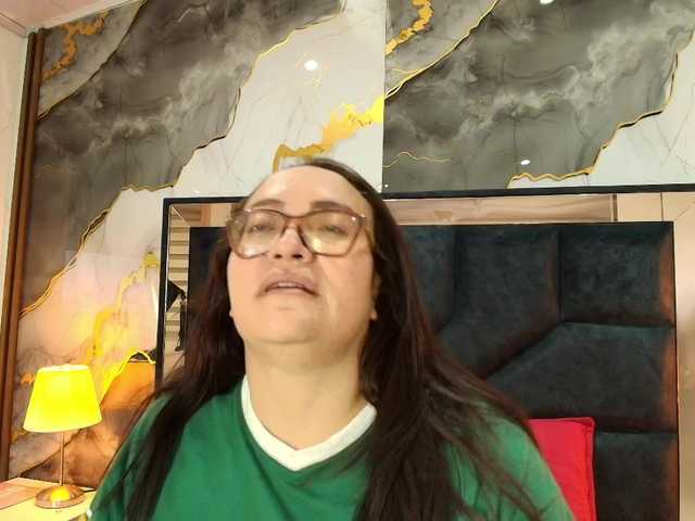 ANGELIKSALAZAR