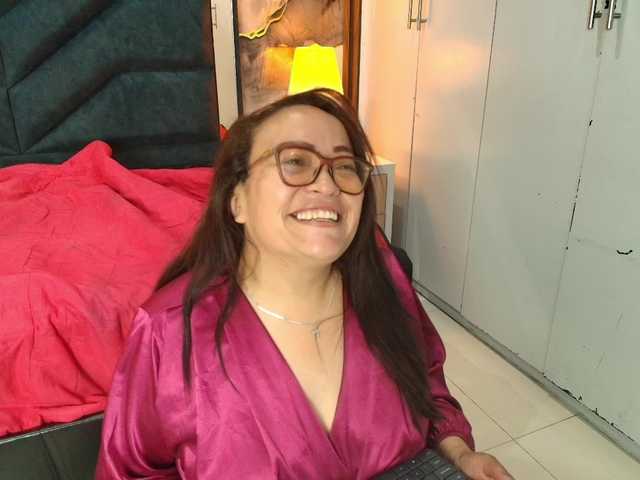 ANGELIKSALAZAR