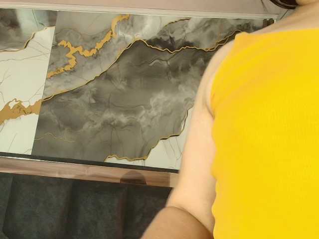 ANGELIKSALAZAR