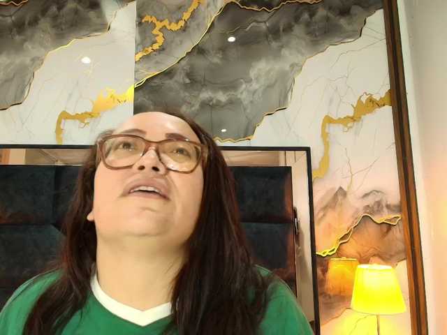 ANGELIKSALAZAR
