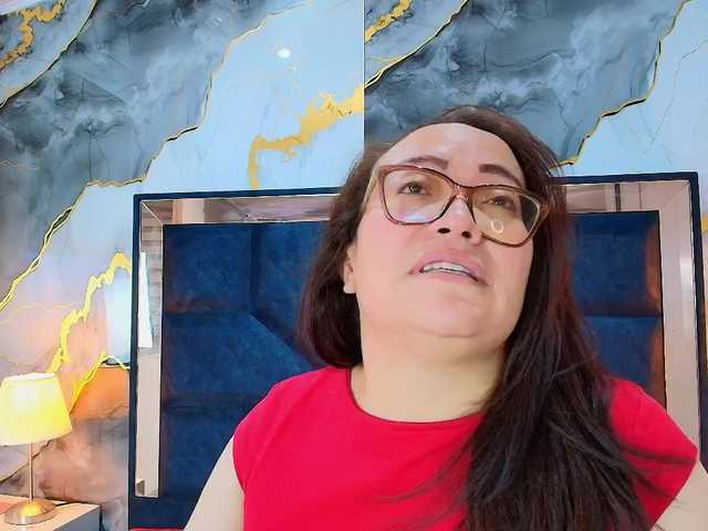 ANGELIKSALAZAR
