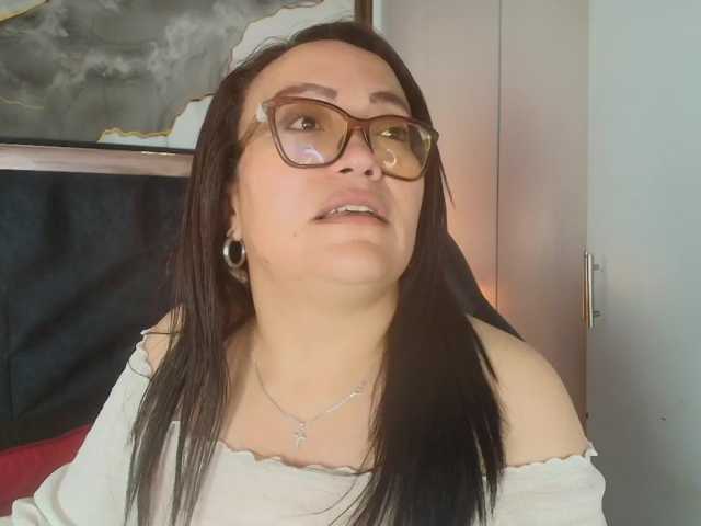 ANGELIKSALAZAR