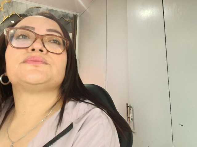 ANGELIKSALAZAR
