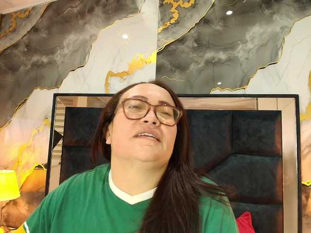 ANGELIKSALAZAR