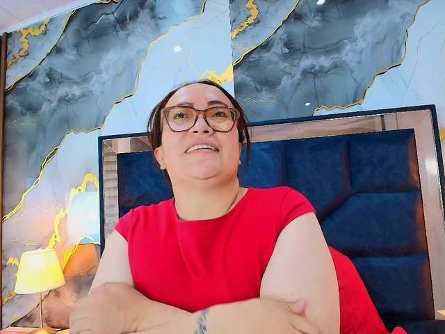 ANGELIKSALAZAR
