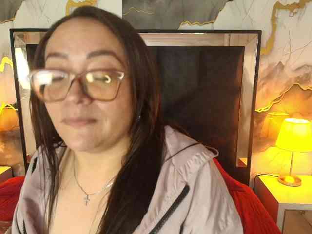ANGELIKSALAZAR ANGELIKSALAZAR