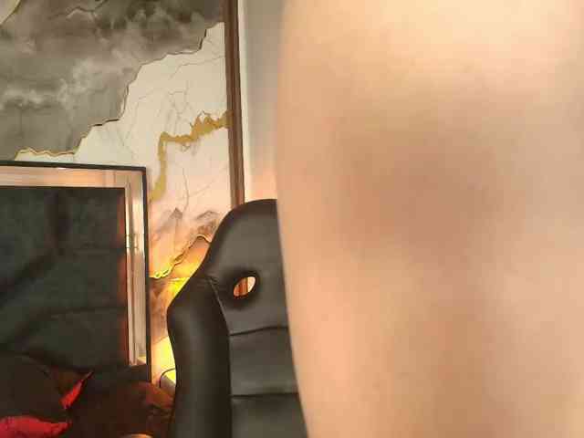 ANGELIKSALAZAR webcam