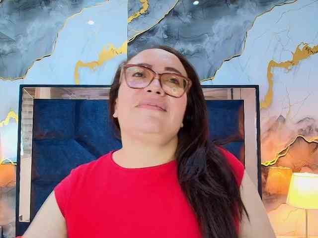 ANGELIKSALAZAR