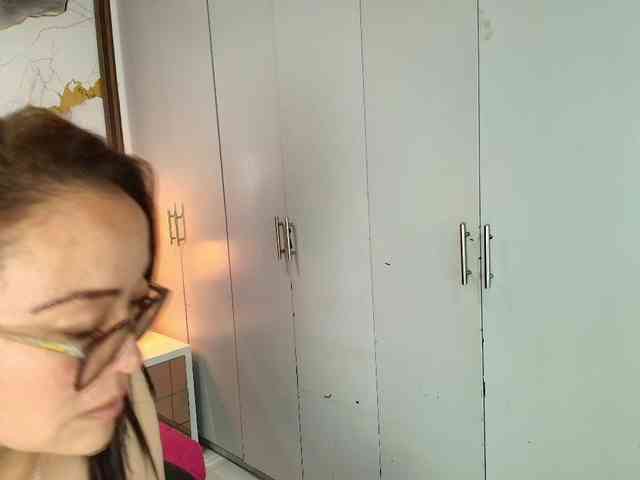 ANGELIKSALAZAR webcam