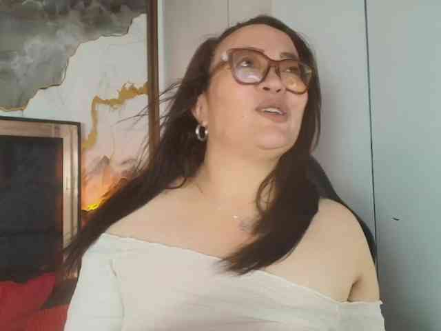 ANGELIKSALAZAR